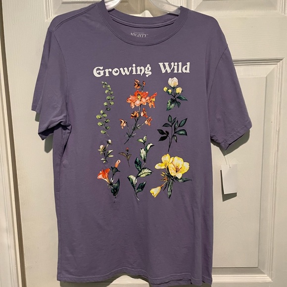 NWT. Mighty Fine Wild Flowers Oversized Tee. - Picture 2 of 5